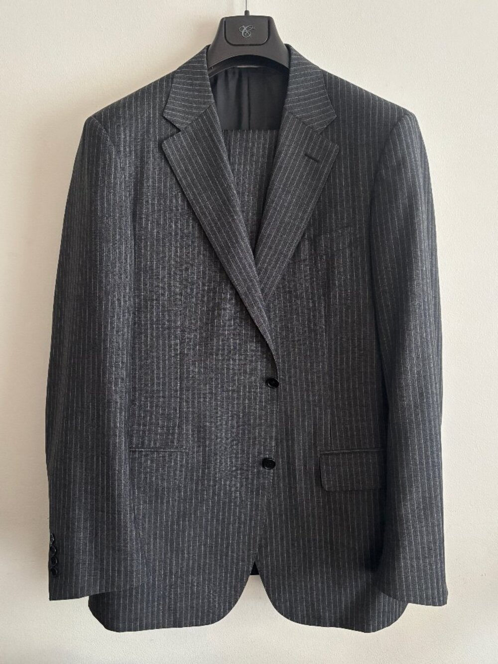 $2600 Canali Made in Italy Charcoal Grey Pinstripe Wool Suit -- 44 Pants 36